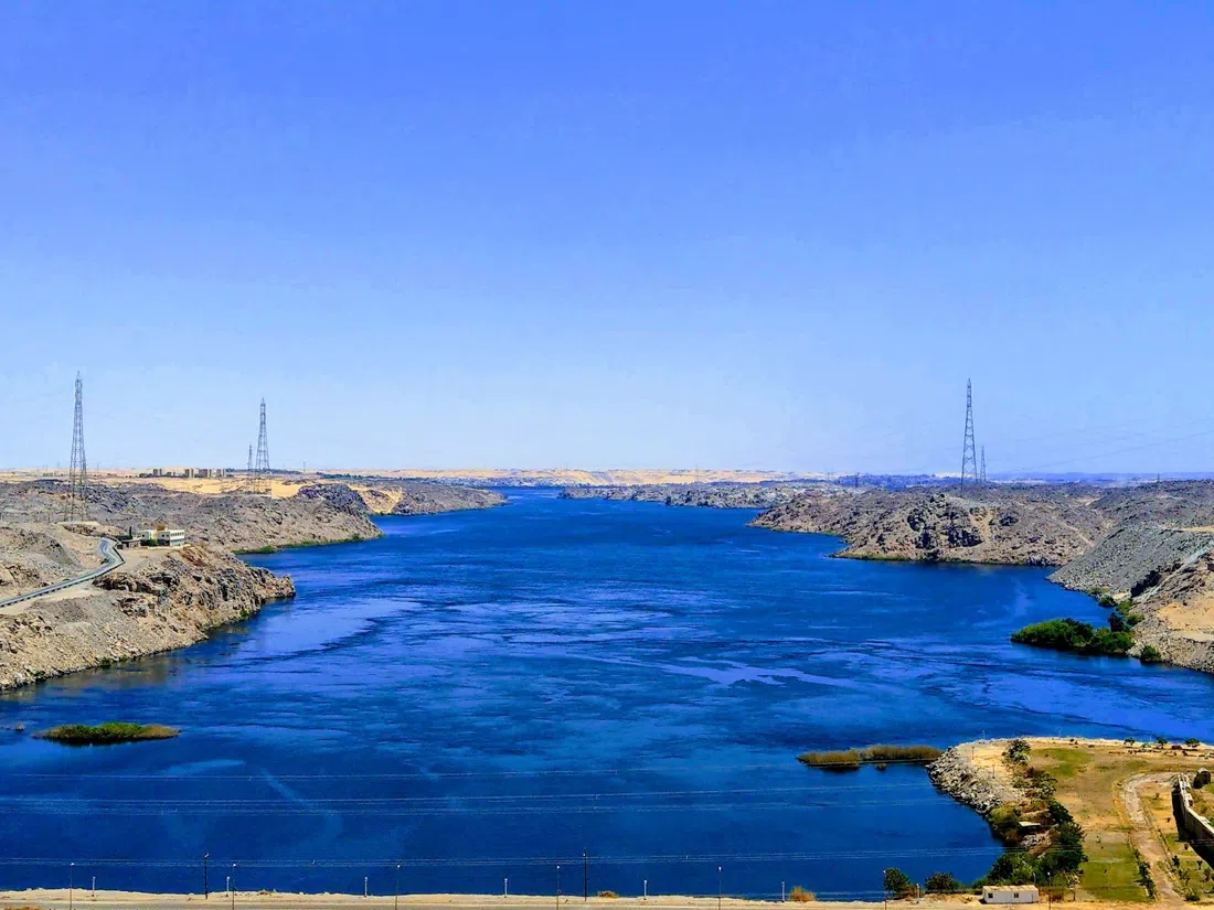 Alta Barragem de Assuão, Luxor