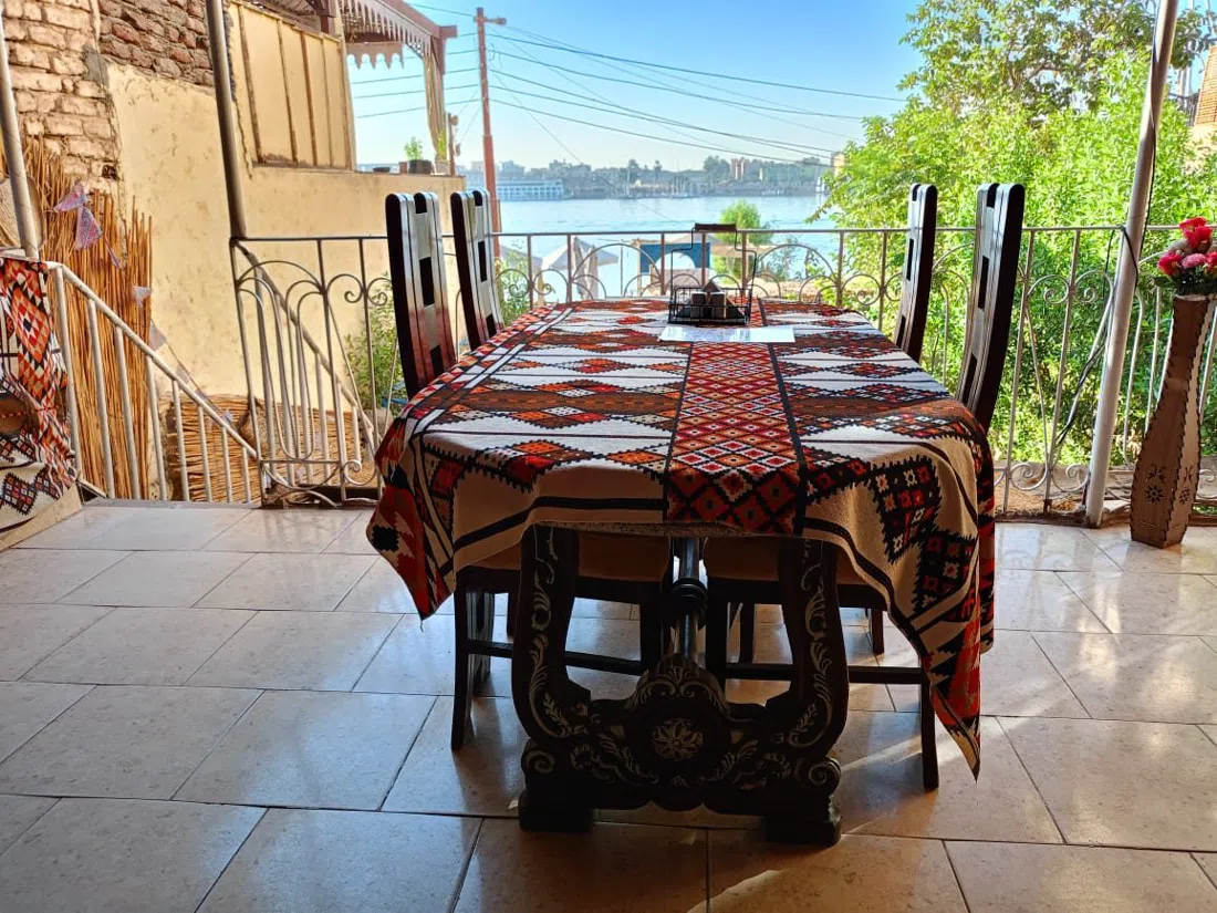 Thebes Bar & Grill, Luxor